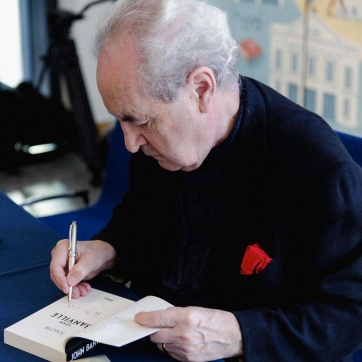 			John Banville Ger Holland photography